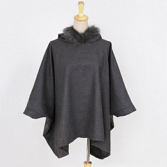 Faux fur poncho - Picture 4 of 7